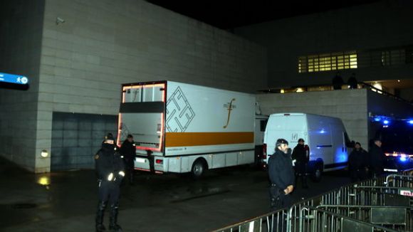 La Guàrdia Civil entra al Museu de Lleida per efectuar el trasllat de les obres de Sixena