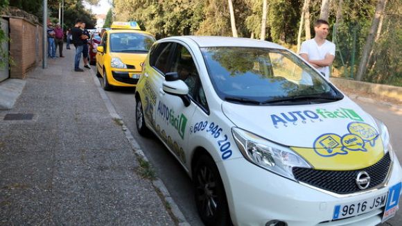 Desconvoca la vaga d'examinadors de trànsit a l'Estat espanyol però la UGT valorarà sí que la manté a Catalunya