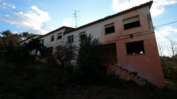 Sostre Cívic exigeix a l'Ajuntament que compleixi l'acord per rehabilitar les Cases dels Mestres