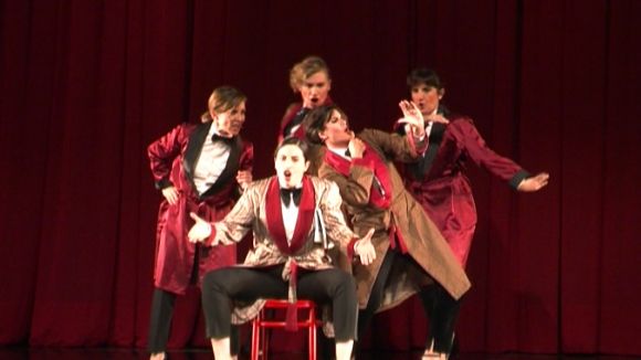 El Teatre-Auditori s'omple de ritme i rialles amb 'Homes! La comèdia musical'