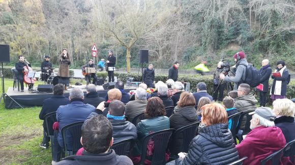 Record al periodista assassinat Josep Maria Planes amb un monòlit a la Rabassada