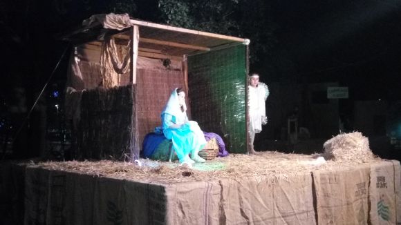 Els infants recreen aquesta tarda les escenes del naixement de Jesús
