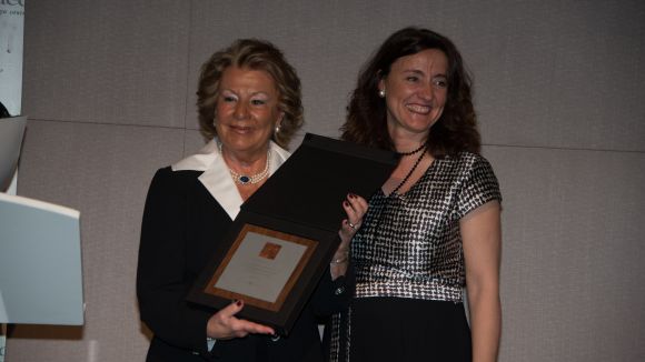 L'AECC assoleix una recaptació de 30.000 euros en el 30è sopar benèfic de l'entitat