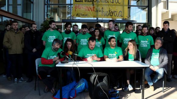 Els encausats per l'ocupació del rectorat de la UAB exigeixen a la rectora que reclami la seva absolució