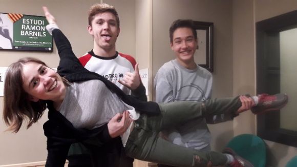 'Els Núvols' coneixen l'experiència d'una estudiant santcugatenca que va fer un voluntariat a Cambodja