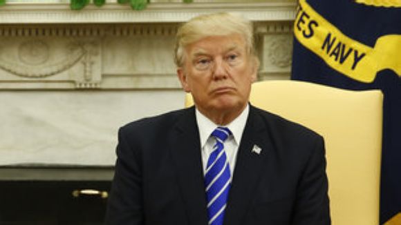 Grifols anuncia un impacte positiu de 90 milions en els comptes del 2017 per la reforma fiscal de Trump