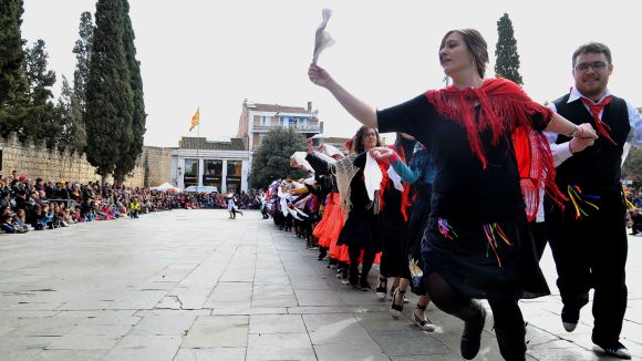 El ball de Gitanes més multitudinari  i la rua de comparses protagonitzen avui el Carnaval de Sant Cugat