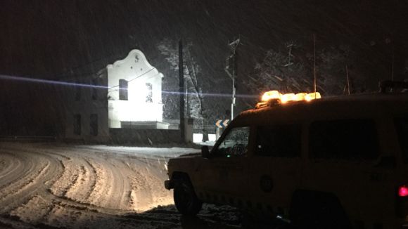 Les baixes temperatures fan extremar la precaució a les vies després de l'episodi de neu a Sant Cugat