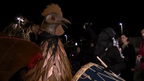 El Gall de Carnaval posa el punt final a la festa amb el retorn de la vara de poder a la ciutat