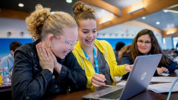 L'HP CodeWars reuneix a Sant Cugat més de 300 estudiants en una competició de programació