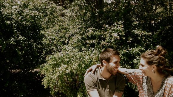 El duet santcugatenc Selma Coll & Lucas Delgado actuaran avui al restaurant Mut