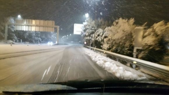 Reobertes al trànsit la Rabassada i la carretera de Vallvidrera