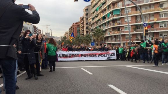 Presència santcugatenca a la concentració de Barcelona contra la detenció de Puigdemont