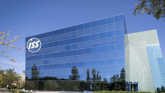 Els directius de l'empresa ISS canvien avui de rol per fer les tasques 'pròpies del personal de primera línia'
