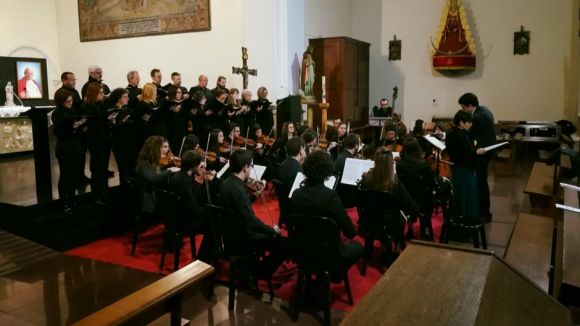 La Jove Orquestra de Cerdanyola actua al Monestir amb peces de Mozart, Pergolesi i Puccini