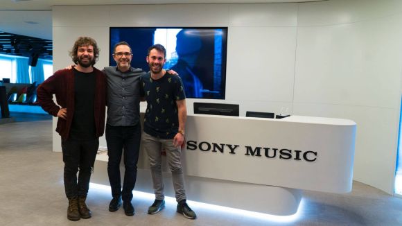 El grup santcugatenc Arnau Griso signa amb Sony Music i finalitza la primera gira