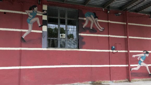 La Casa de Cultura estrena mural per posar en valor el talent femení i contra 'els obstacles'