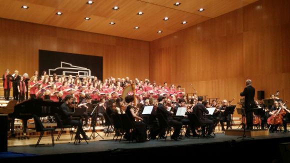 L'Escola Municipal de Música repassa els seus 40 anys a un Teatre-Auditori ple