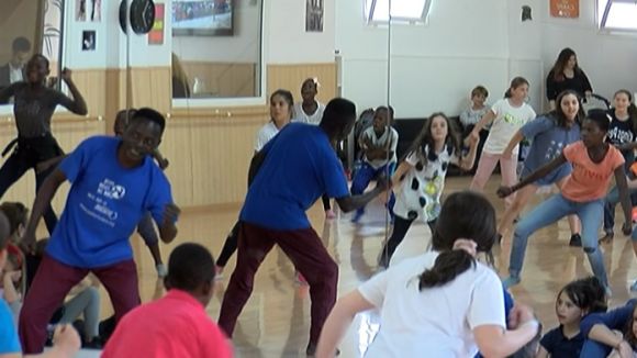 Sant Cugat i Malawi, units pel llenguatge universal de la dansa