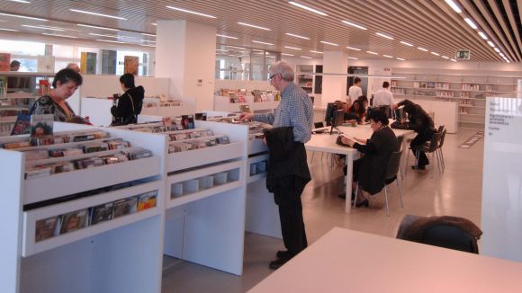 La biblioteca de Mira-sol es consolida com un espai de trobada per al districte
