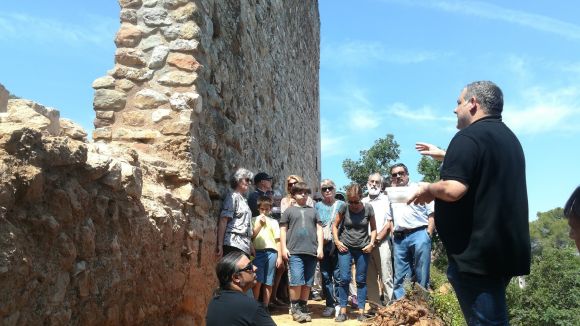 Les noves descobertes al Castell de Canals s'obren al públic amb una visita guiada