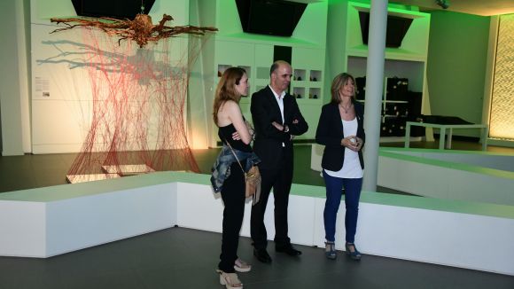 iGuzzini presenta la seva interpretació de la instal·lació artística 'Hub trees', de Núria Benet