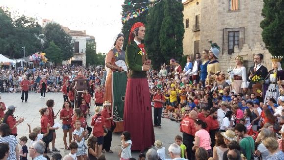 En Joan i la Marieta fan d'amfitrions a la 32a Trobada Gegantera de Sant Cugat