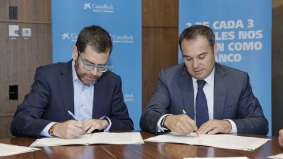 EsadeCreapolis i CaixaBank signen un acord per crear un observatori d'Innovació Turística