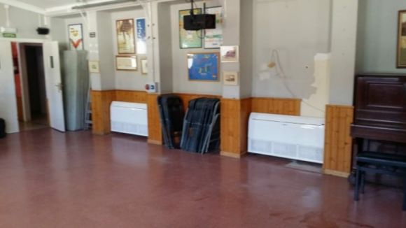 Treballs de millora en l'aire acondicionat del Casal de Cultura de  Valldoreix
