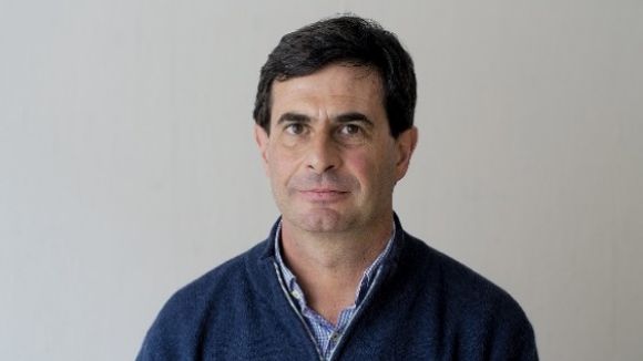 'Lletres i música' conversa amb l'escriptor basc Javier Sagastiberri