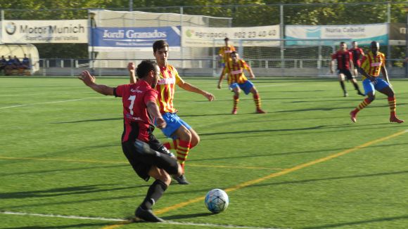El Sant Cugat FC visita el camp de la Guineueta a la cinquena jornada de Primera Catalana