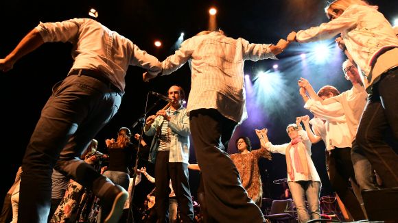 Carlos Núñez es rodeja d'entitats locals per celebrar el quart de segle del Teatre-Auditori