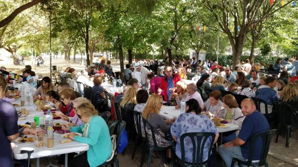 El barri del Monestir - Sant Francesc posa de manifest amb la Festa Major la germanor entre el veïnat