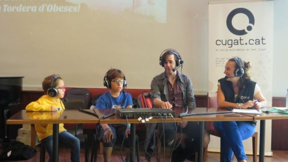 Els més menuts fan de periodistes per un dia a 'Els petits fan ràdio. Amb Arnau Tordera'