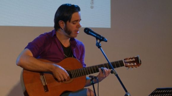 Arnau Tordera uneix música i poesia al Teatre-Auditori