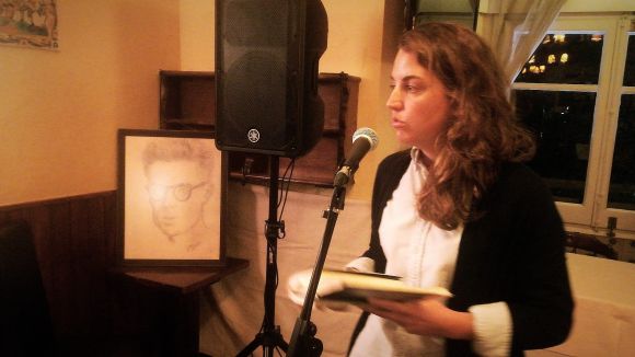 Ferrater torna a seure a El Mesón amb un recital de 'Les dones i els dies'