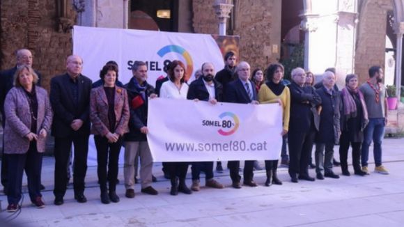 Alt: Arcadi Oliveres, Borja de Riquer i Joan B.Culla, els santcugatencs adherits a 'Som el 80%'