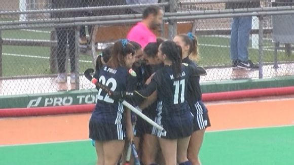 El Junior demostra la seva superioritat davant l'Atlètic Terrassa en un partit passat per aigua