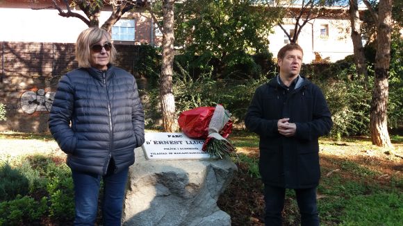 El PSC de Sant Cugat ret homenatge a Ernest Lluch en el 18è aniversari del seu assassinat