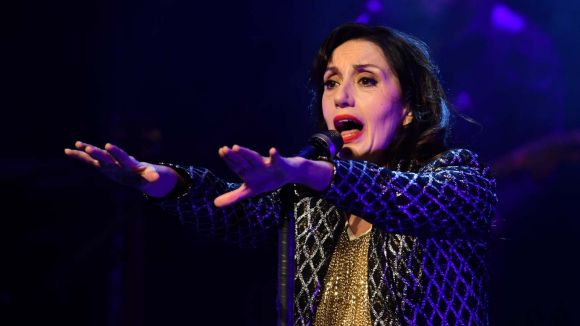 La música de Luz Casal emociona un Teatre-Auditori ple