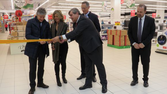Carrefour obre portes al Sant Cugat Centre Comercial