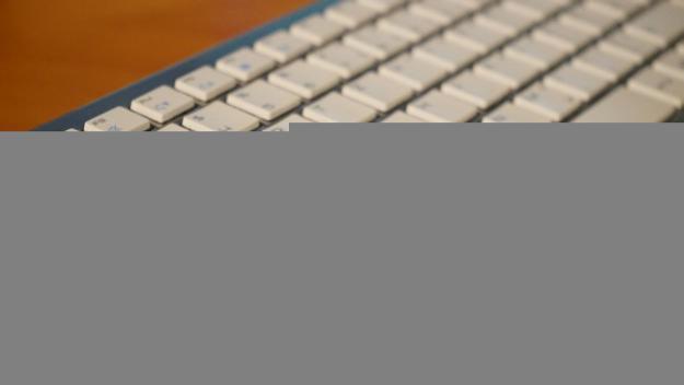 Les noves paraules del català, a l''Anell al dit'