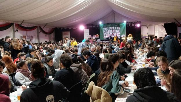 La sala de concerts, el tribut metropolità i la gestió del Quinto de Nadal, al torn de precs i preguntes