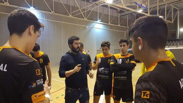 La selecció catalana juvenil d'handbol debuta a l'Estatal amb segell santcugatenc