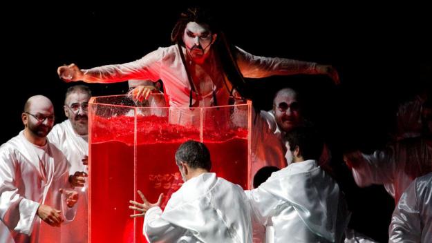 La Carmina Burana més trepidant arriba al Teatre-Auditori amb la Fura dels Baus