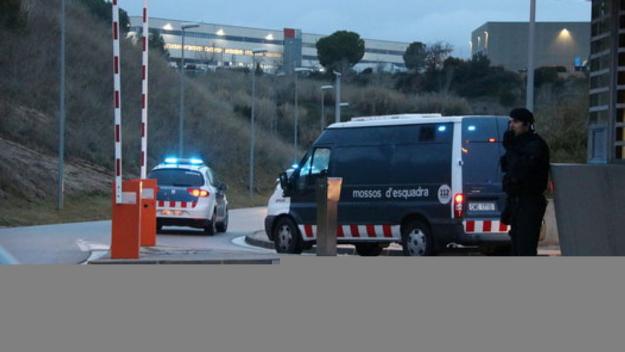 Arrenca el trasllat dels presos independentistes cap a Madrid