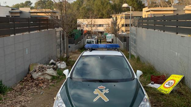 L'operatiu de la Guàrdia Civil se salda amb un detingut i quatre registres a cases okupes