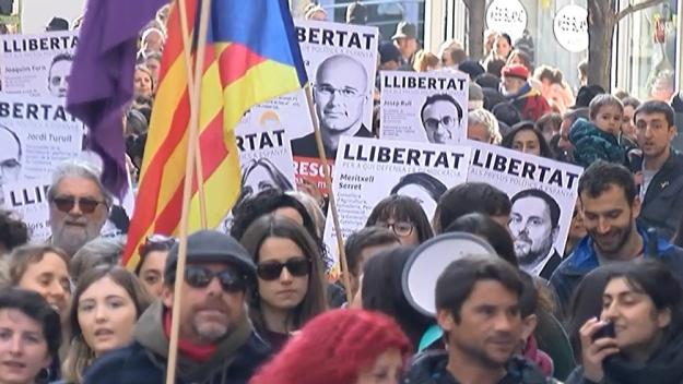 Una manifestació massiva i un tall a FGC fan notar la vaga del 21-F a Sant Cugat