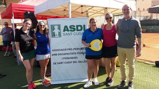 El Júnior recapta prop de 1.600 euros al Torneig Benèfic de Pàdel Solidari en benefici d'ASDI