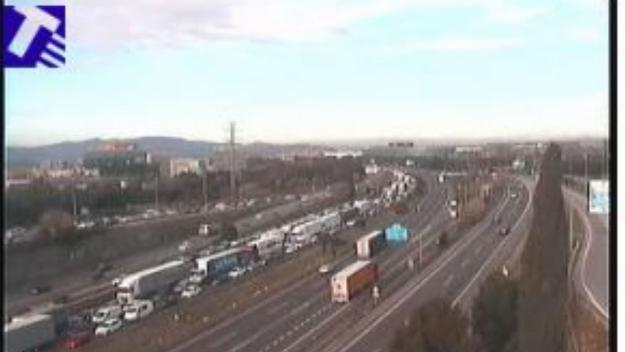 Ferit greu un motorista en un accident a l'AP-7 a Sant Cugat